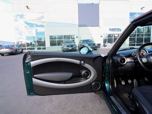 Used 2010 MINI Cooper S image 31