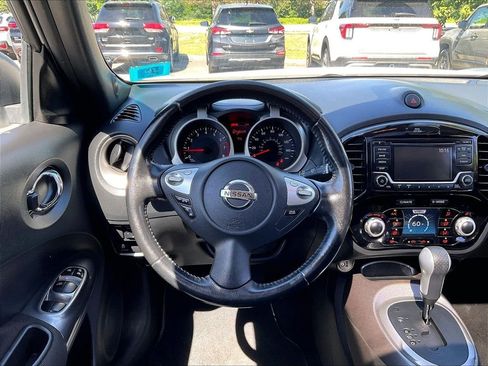 Used 2016 Nissan Juke SV AWD/4WD image 17