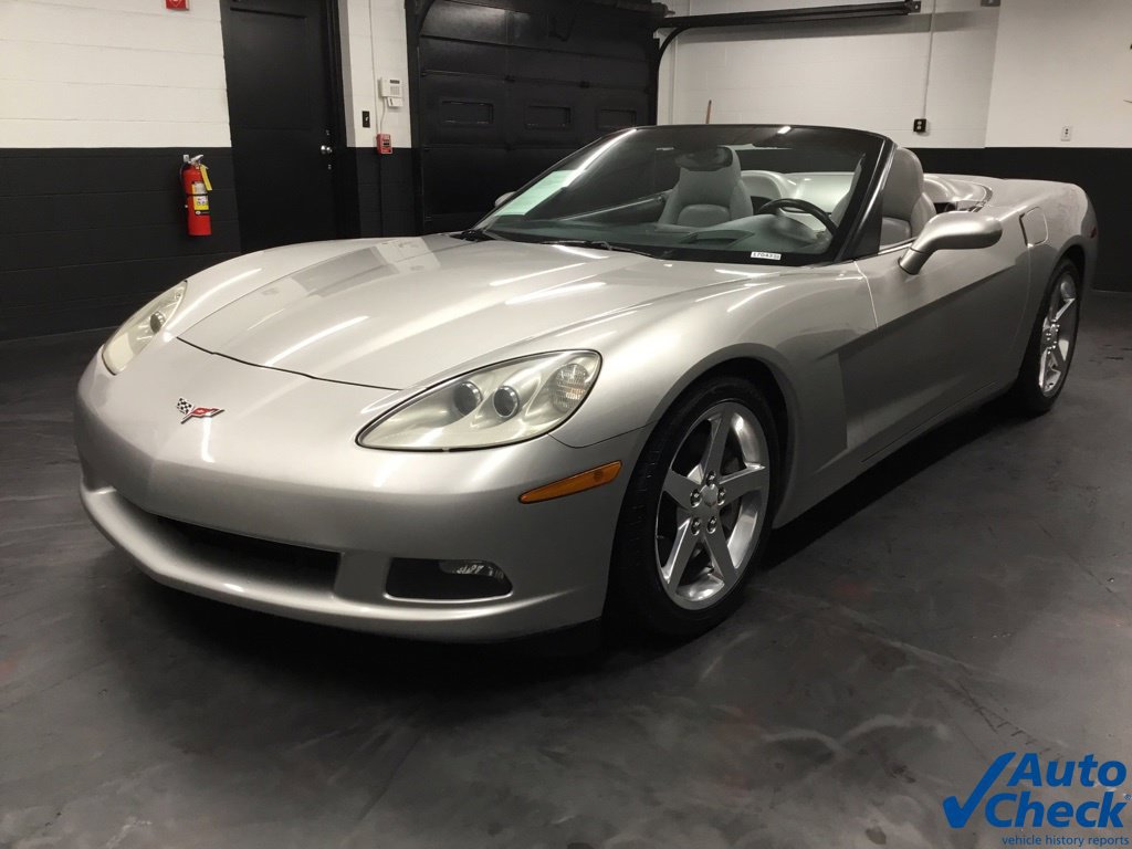 Used 2005 Chevrolet Corvette Convertible w/ Preferred Equipment Group RWD image 5
