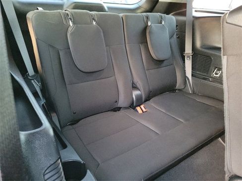 Certified 2023 Ford Explorer XLT image 18