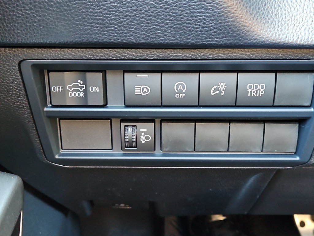 New 2026 Toyota Tundra SR5 w/ TRD Off-Road Premium Package AWD/4WD image 9