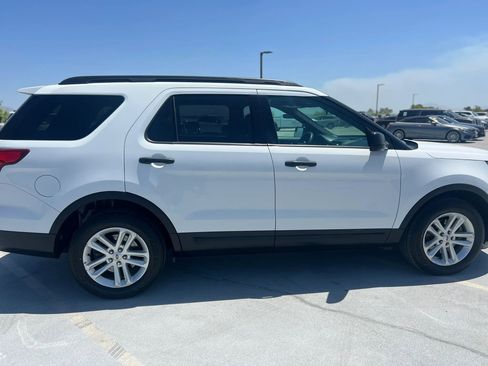 Used 2017 Ford Explorer FWD image 8