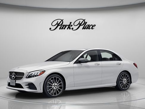 Used 2019 Mercedes-Benz C 300 Sedan image 2