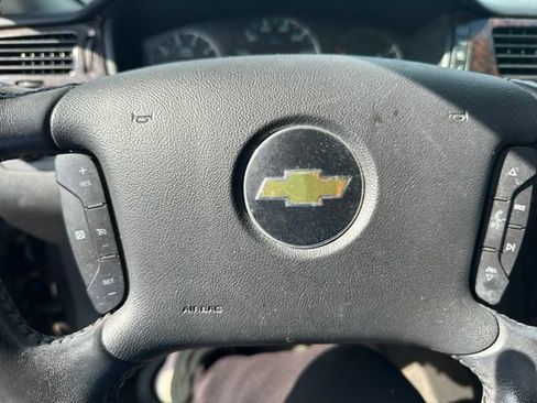 Used 2012 Chevrolet Impala LT FWD image 14