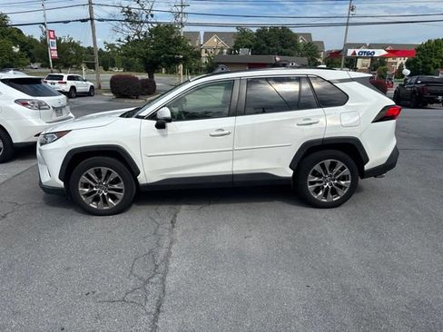 Used 2019 Toyota RAV4 XLE Premium w/ Cold Weather Package AWD/4WD image 2