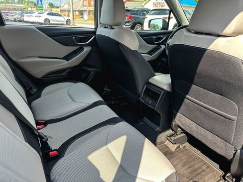 Used 2024 Subaru Forester AWD/4WD image 23