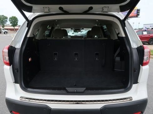 Certified 2024 Subaru Ascent Premium w/ Convenience Package AWD/4WD image 35