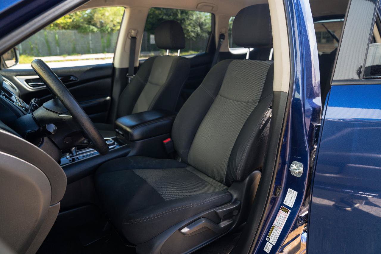 Used 2018 Nissan Pathfinder S AWD/4WD image 21