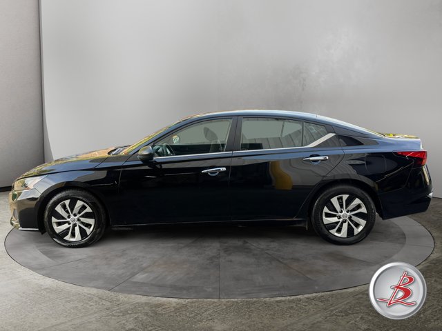 Used 2024 Nissan Altima 2.5 S FWD image 4