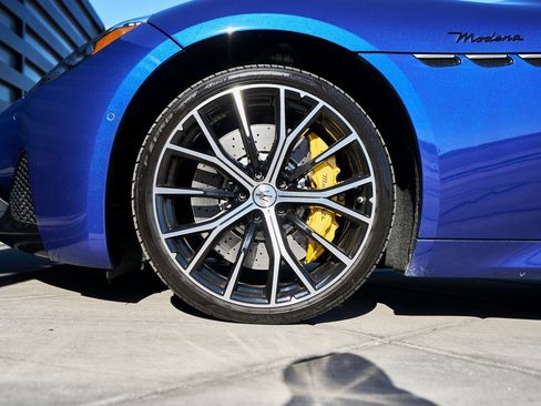 Used 2024 Maserati GranTurismo Modena image 3