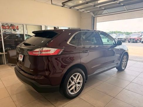 Used 2024 Ford Edge SEL AWD/4WD image 4