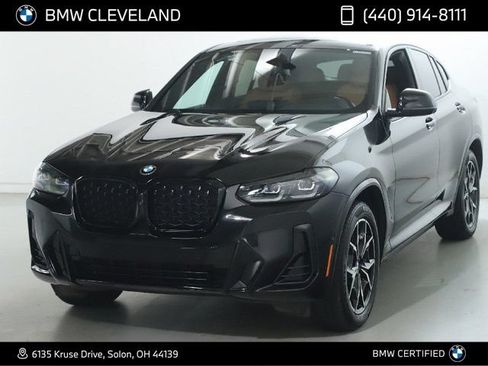 Used 2023 BMW X4 xDrive30i w/ M Sport Package AWD/4WD image 1