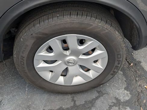 Used 2020 Nissan Rogue Sport S image 22