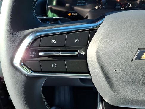 New 2026 Chevrolet Traverse LT w/ Driver Confidence Package image 18