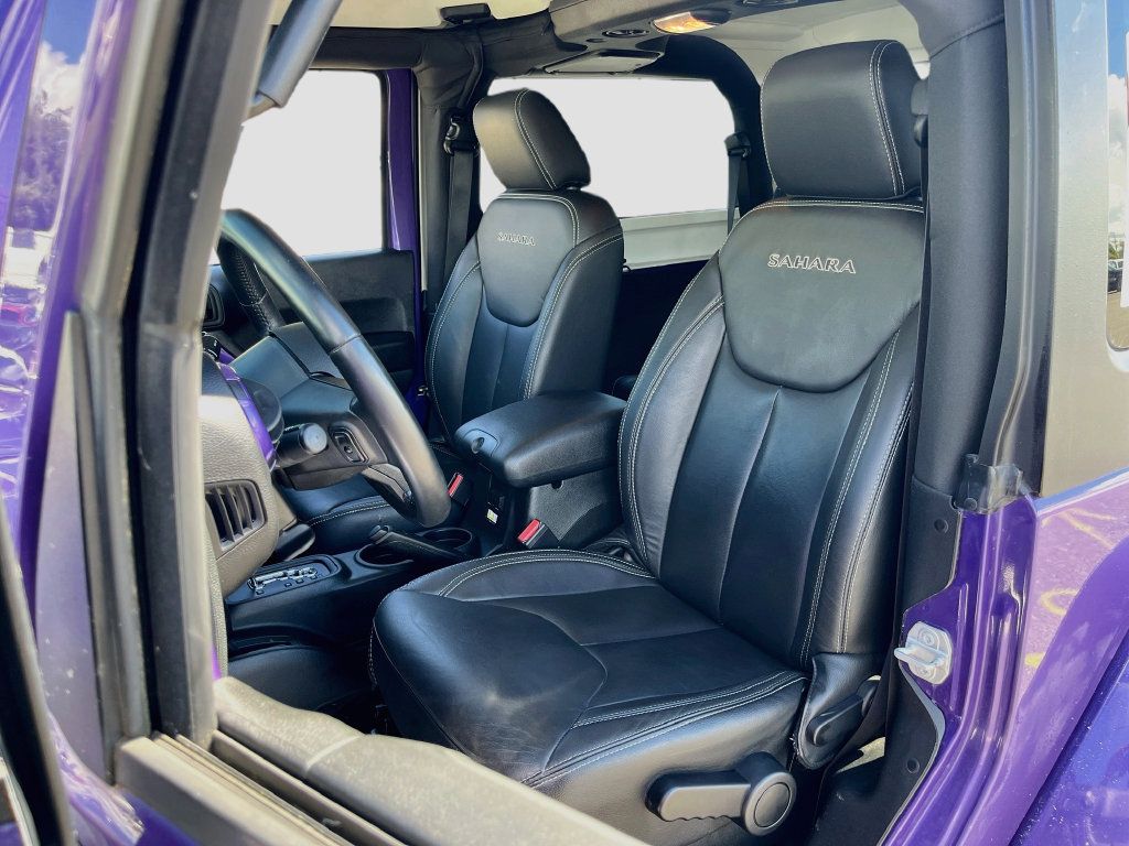 Used 2018 Jeep Wrangler Sahara w/ Connectivity Group AWD/4WD image 17