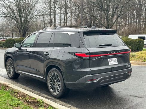 Certified 2026 Lexus TX 550h AWD Plug-In Hybrid w/ Technology Package image 4