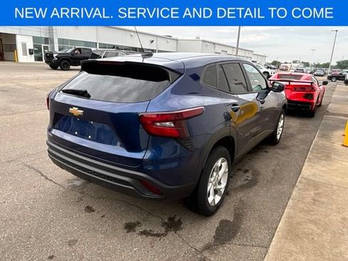 Certified 2024 Chevrolet Trax LS w/ LS Convenience Package FWD image 10