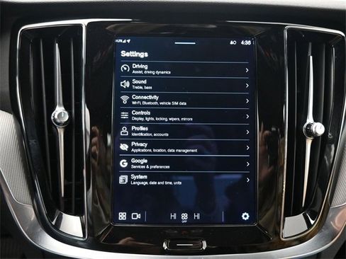 Used 2024 Volvo S60 B5 Plus image 16