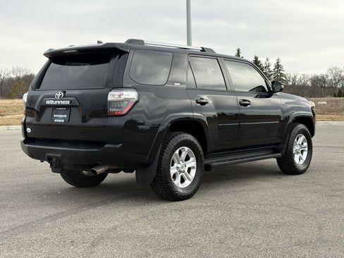 Used 2019 Toyota 4Runner SR5 Premium image 30