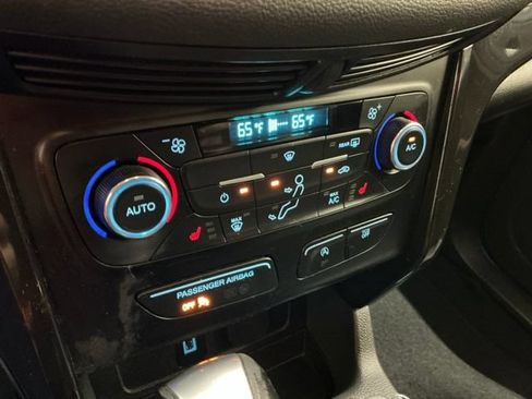 Used 2017 Ford Escape Titanium FWD image 23
