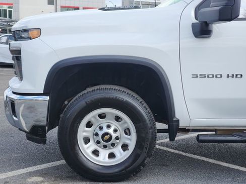 Used 2025 Chevrolet Silverado 3500 W/T w/ WT/CX Safety Package image 8