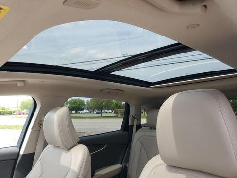 Certified 2021 Lincoln Nautilus Reserve AWD/4WD image 11