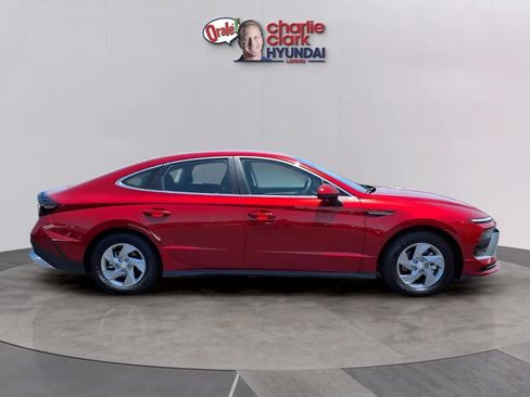 Used 2026 Hyundai Sonata SE FWD image 6