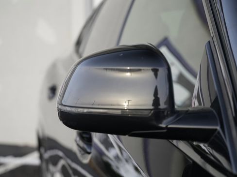 Used 2020 BMW X6 M50i w/ Premium Package image 9