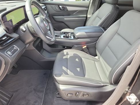 Used 2025 Buick Enclave Preferred FWD image 18
