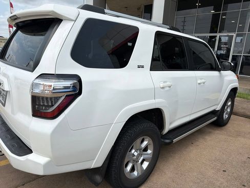 Used 2022 Toyota 4Runner SR5 RWD image 4