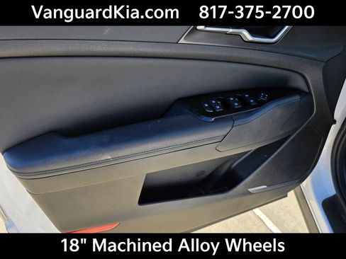 Certified 2024 Kia Sportage EX image 11