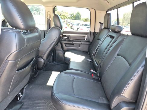 Used 2017 RAM 2500 Big Horn w/ Night Special Edition image 10