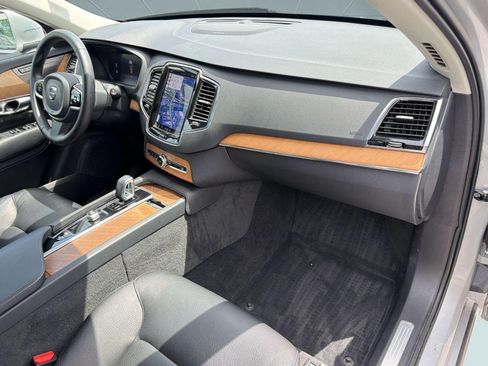 Certified 2023 Volvo XC90 B6 Plus w/ Protection Package Premier AWD/4WD image 31