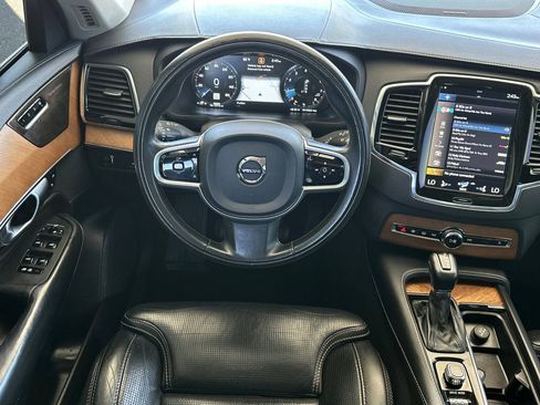 Used 2020 Volvo XC90 T6 Inscription w/ Protection Package Premier AWD/4WD image 17