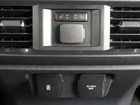Used 2022 Ford F150 Lariat w/ Equipment Group 502A High AWD/4WD image 61