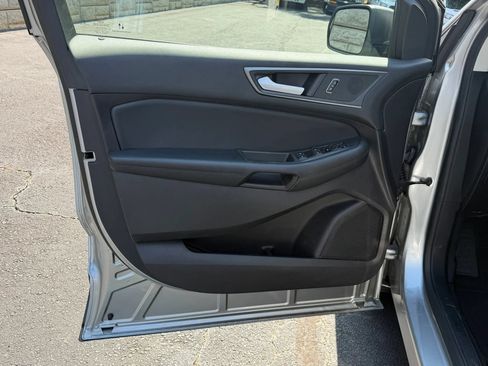 Used 2020 Ford Edge SE AWD/4WD image 26