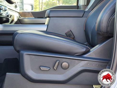 New 2026 Ford F250 Lariat w/ Black Appearance Package image 25