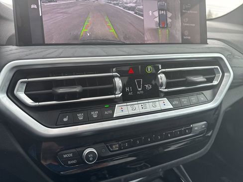 Used 2024 BMW X3 xDrive30i w/ Premium Package image 17