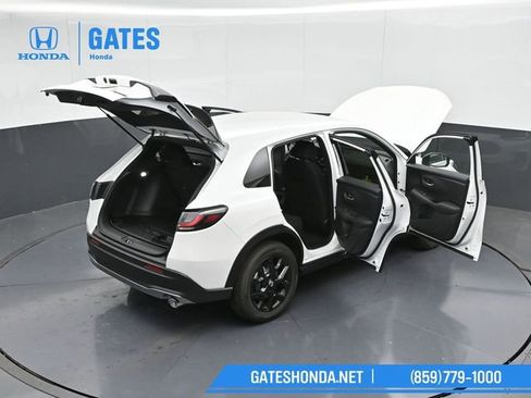 Certified 2025 Honda HR-V Sport image 51