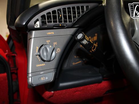 Used 1990 Chevrolet Corvette Coupe RWD image 34