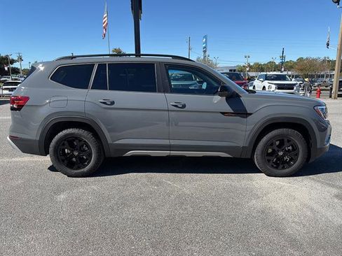 New 2026 Volkswagen Atlas Peak Edition AWD/4WD image 7