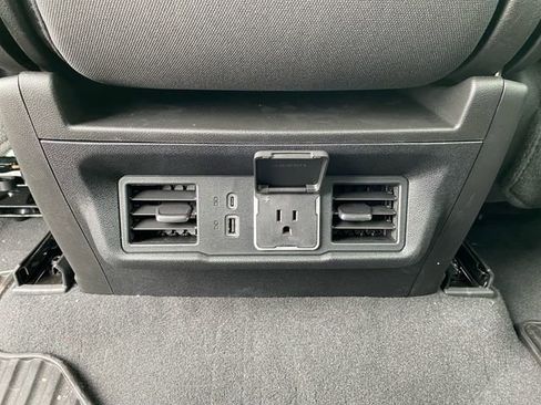 New 2024 GMC Sierra 1500 Elevation image 12