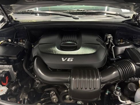 Used 2014 Jeep Grand Cherokee Overland AWD/4WD image 21