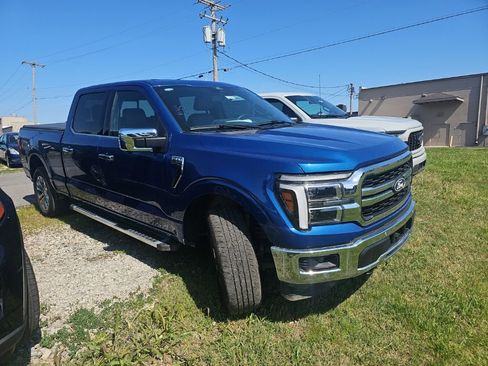 Used 2025 Ford F150 Lariat w/ Equipment Group 501A Mid AWD/4WD image 5