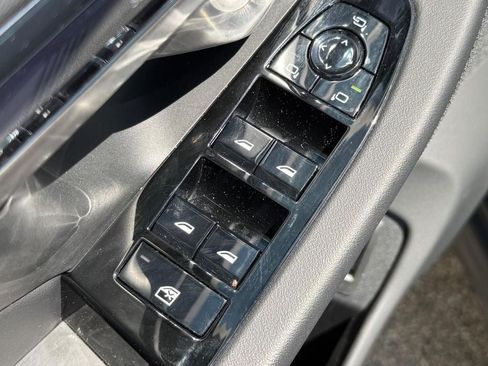 Used 2026 BMW 540i xDrive AWD/4WD image 25