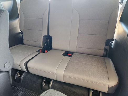 New 2026 Chevrolet Traverse LT w/ LPO, Floor Liner Package image 21