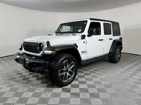Used 2025 Jeep Wrangler Unlimited Sport S 4xe w/ Convenience Group image 3