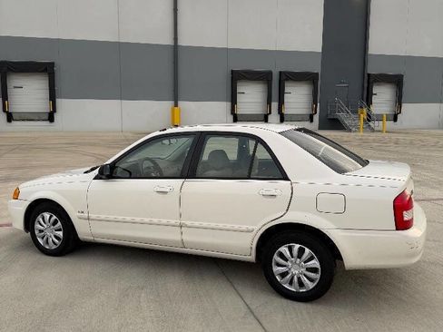 Used 2000 MAZDA Protege LX image 5