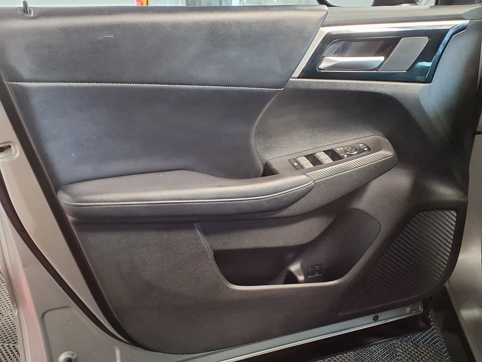 Used 2022 Mitsubishi Outlander SE AWD/4WD image 17