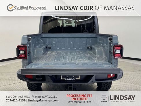 Used 2024 Jeep Gladiator Sport AWD/4WD image 17